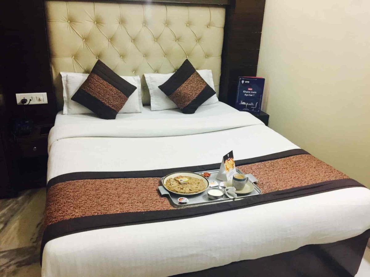 Ayada Plaza Bed & Breakfast *