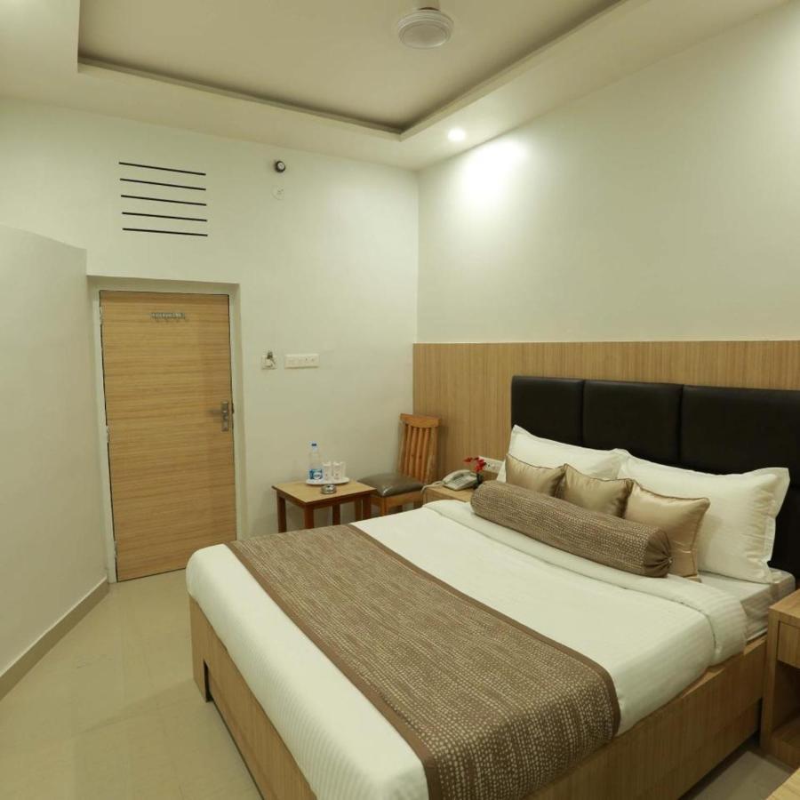Bed & Breakfast Ayada Plaza *